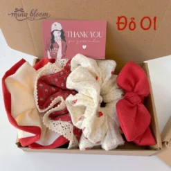Hộp quà scrunchies đỏ Mina Bloom Đỏ 01