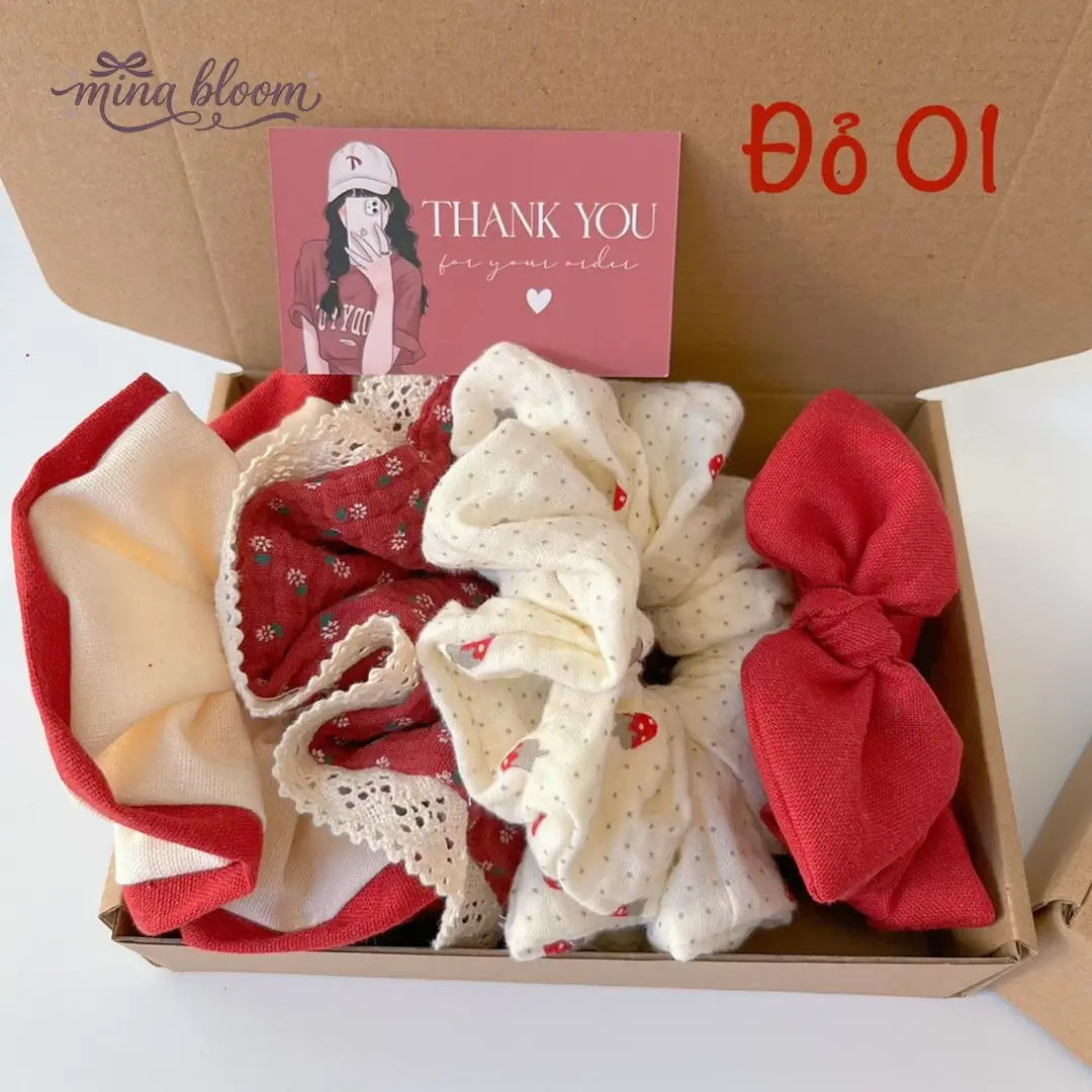 Hộp quà scrunchies đỏ Mina Bloom Đỏ 01