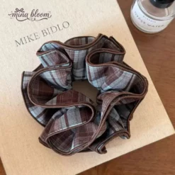 Scrunchie Caro 4 Tầng Mina Bloom Nâu lớn